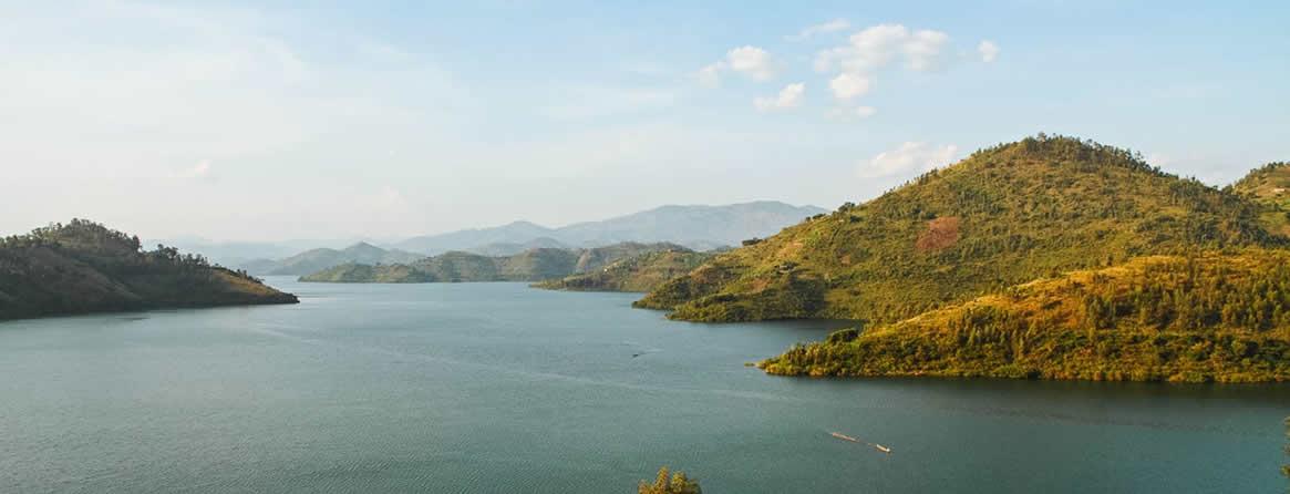 Lake-Kivu-in-Rwanda-Hilodays-in-Rwanda