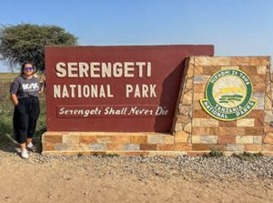 Affordable self-drive safaris in East Africa. 4×4 rentals with rooftop tents, border crossing docs & on-the-ground support. Serengeti, Mara, Bwindi & more.